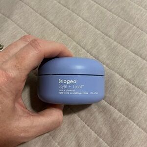 BRIOGEO STYLE & TREAT SCULPTING CREMÉ